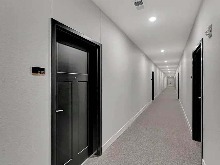 29South — Photo 11