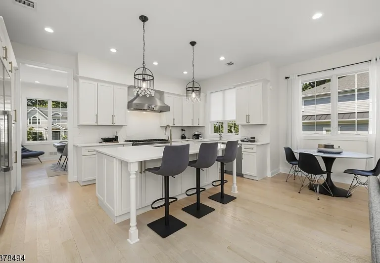 20 Woodfern Rd — Photo 13