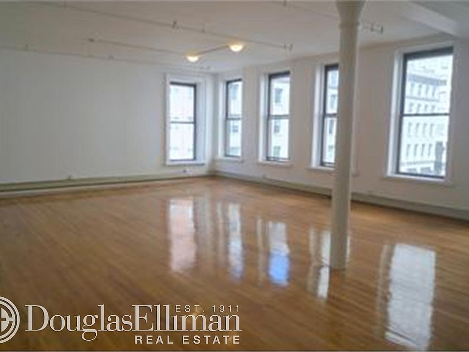 2nd image of 122 Duane St APT 2A