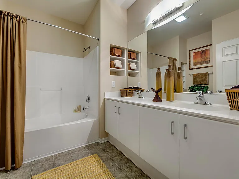 Renaissance at Uptown Orange — Photo 15