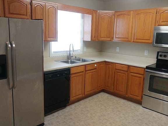 5th image of 111 Glenstone Ct