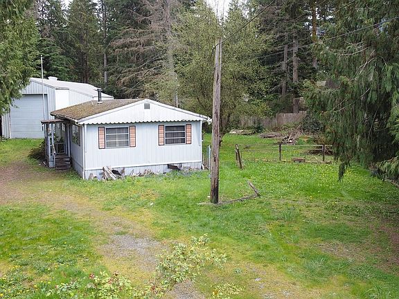 2nd image of 44032 Fir Road
