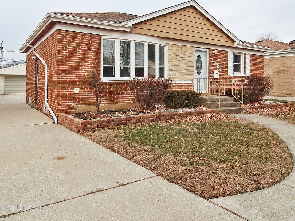 1st image of 1624 Mandel Ave