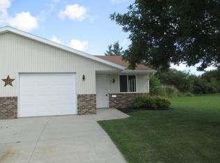 1310 E Ivy Ln, Manitowoc, WI 54220