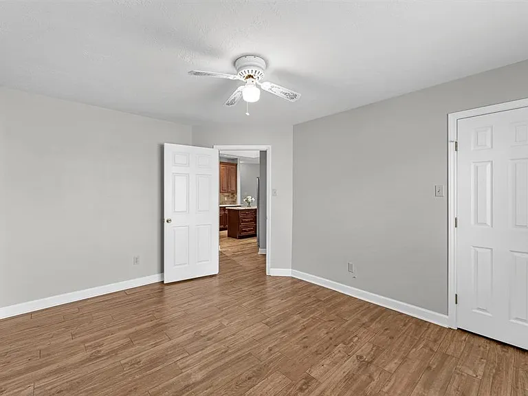 16414 Dawncrest Way — Photo 26