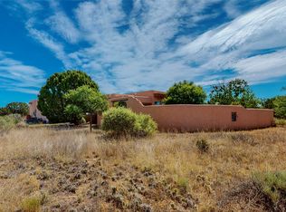 8 Bonito Ct, Santa Fe, NM 87508