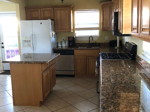 3rd image of 2412 Corinne Dr