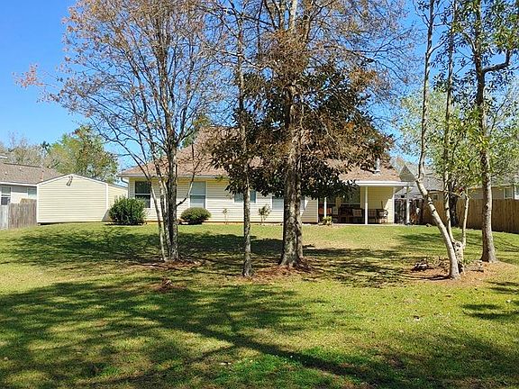 4th image of 18153 Lake Vista Dr