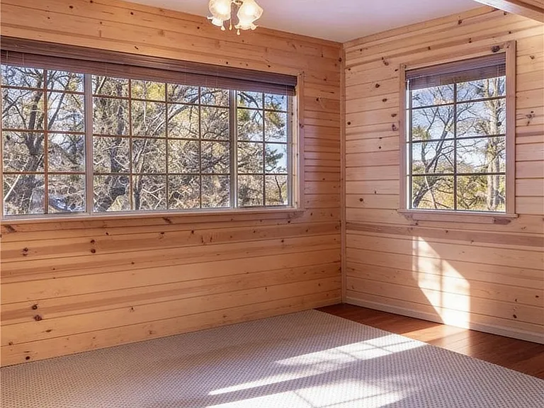 479 Villa Grove Ave — Photo 13