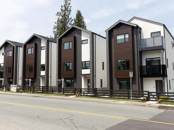 8483 16th Ave #4, Burnaby, BC V3N 1S4