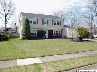 11 Dawn Way, Aberdeen, NJ 07747
