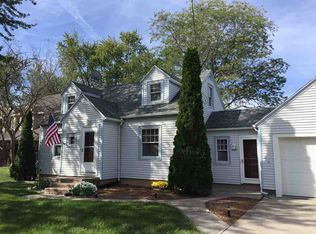 4101 Carl St, Woodburn, IN 46797