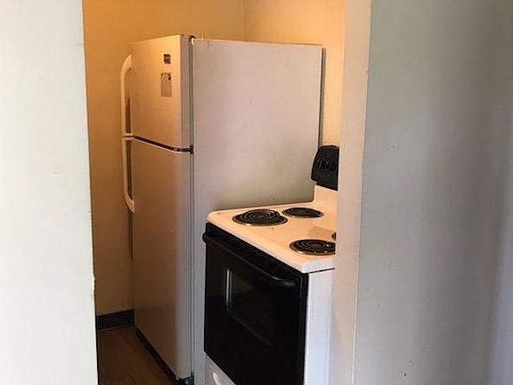5th image of 2680 Montana Ave #10602517
