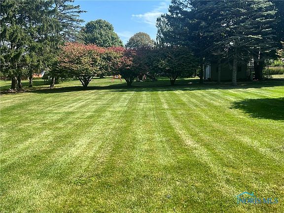 3rd image of 837 Highland Dr