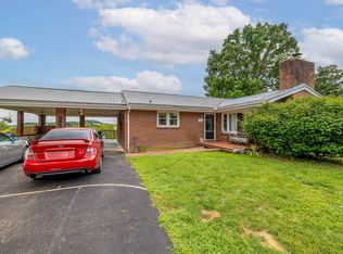 1600 Claremont Ct, Pulaski, VA 24301