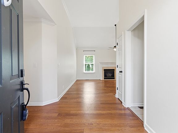5th image of 4011 Linden Ct