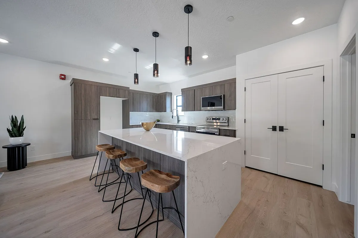 Floor plan 102