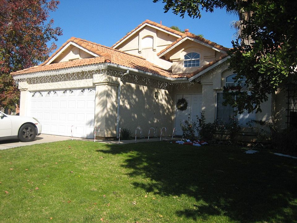 COMPLIMENTS OF PARK PLACE REAL ESTATE