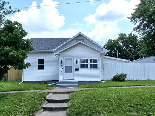 (undisclosed Address), Clinton, IL 61727