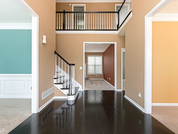 4th image of 2372 Wilshire Way #148