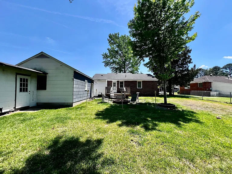 1114 Woodland Terrace Dr — Photo 23