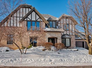 502 Kenmare Dr, Burr Ridge, IL 60527