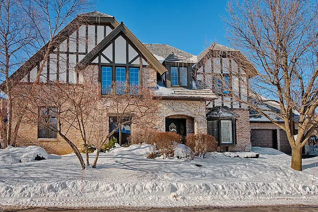 502 Kenmare Dr photo 1