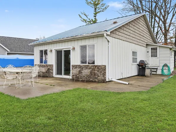 416 W Russell Dr, Coldwater, MI 49036