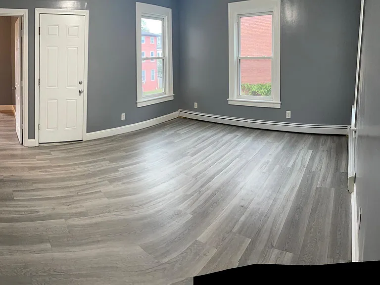 35 Benton St #2 — Photo 7