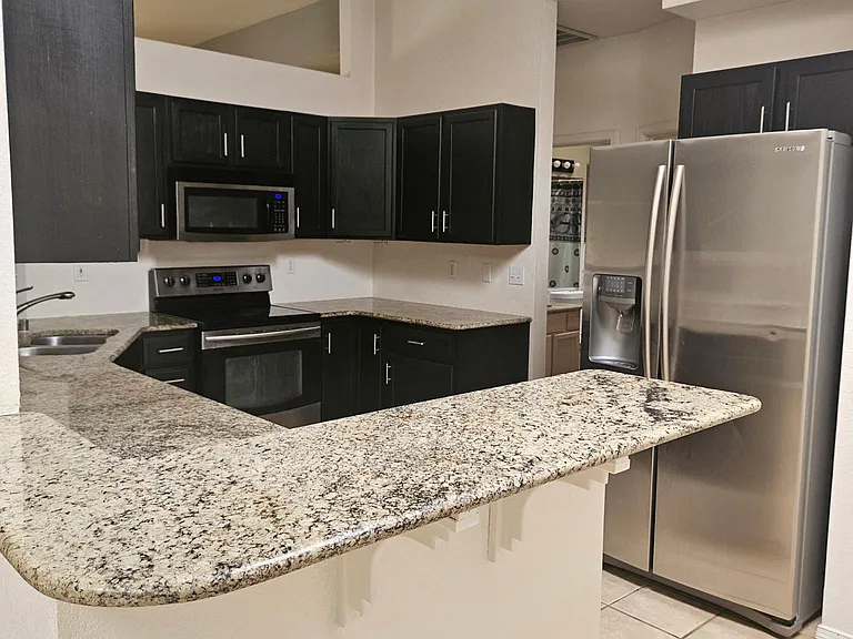 2291 La Senda Dr — Photo 2