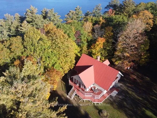 3659 Moore Farm Ln, South Frontenac, ON K0H 1W0