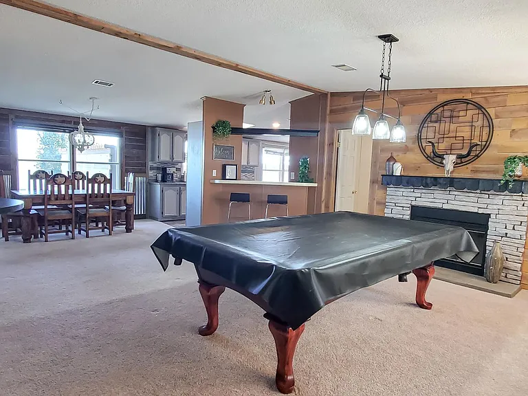 5809 Parkside Ct — Photo 3