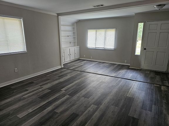 5th image of 107 Huntley Dr