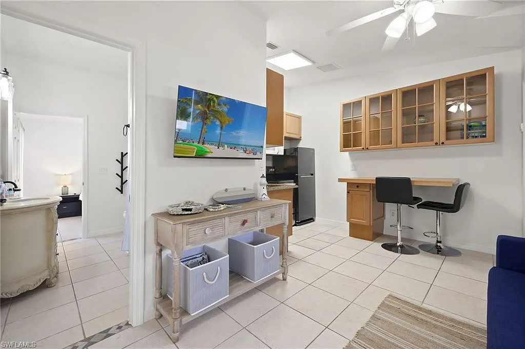 2 bed, 2.0 bath, 1416 sqft, $2,600 — Photo 2