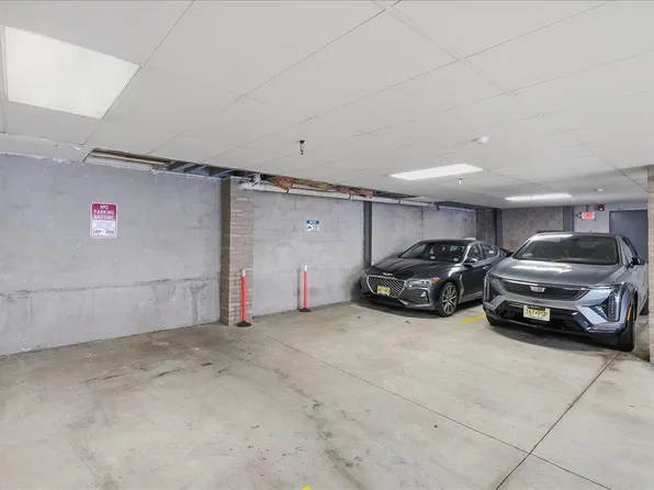 544 28th Street image 15 of 19