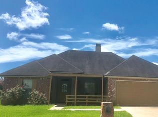 221 Barksdale Dr, Broussard, LA 70518