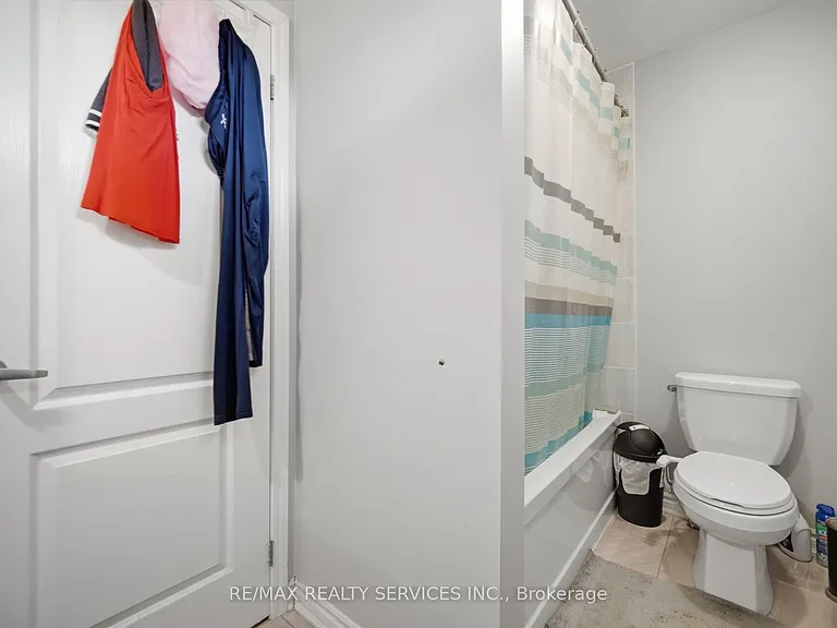 75 Benhurst Cres #UPPER — Photo 41
