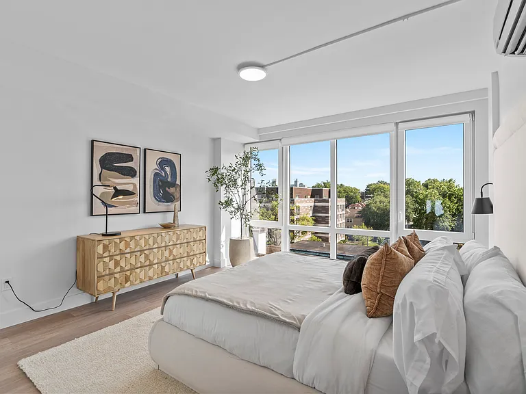 1 Lyon Place — Photo 13