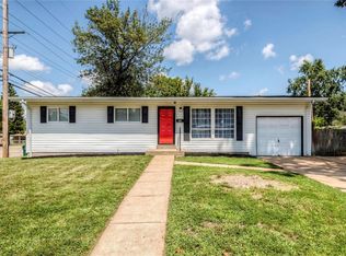 595 Moule Dr, Florissant, MO 63031