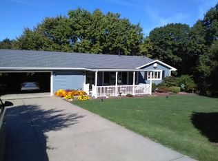 117 Longvue Dr, Industry, PA 15052