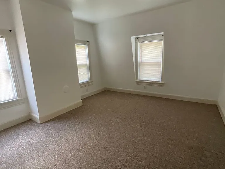 436 Court St #4 — Photo 12