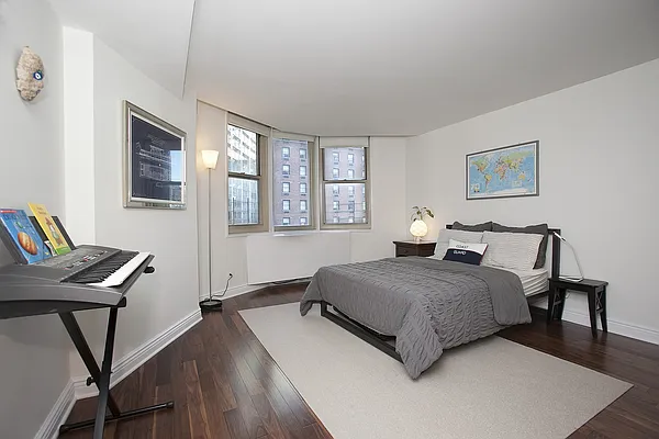 Sold by BLU Real Estate | media 7