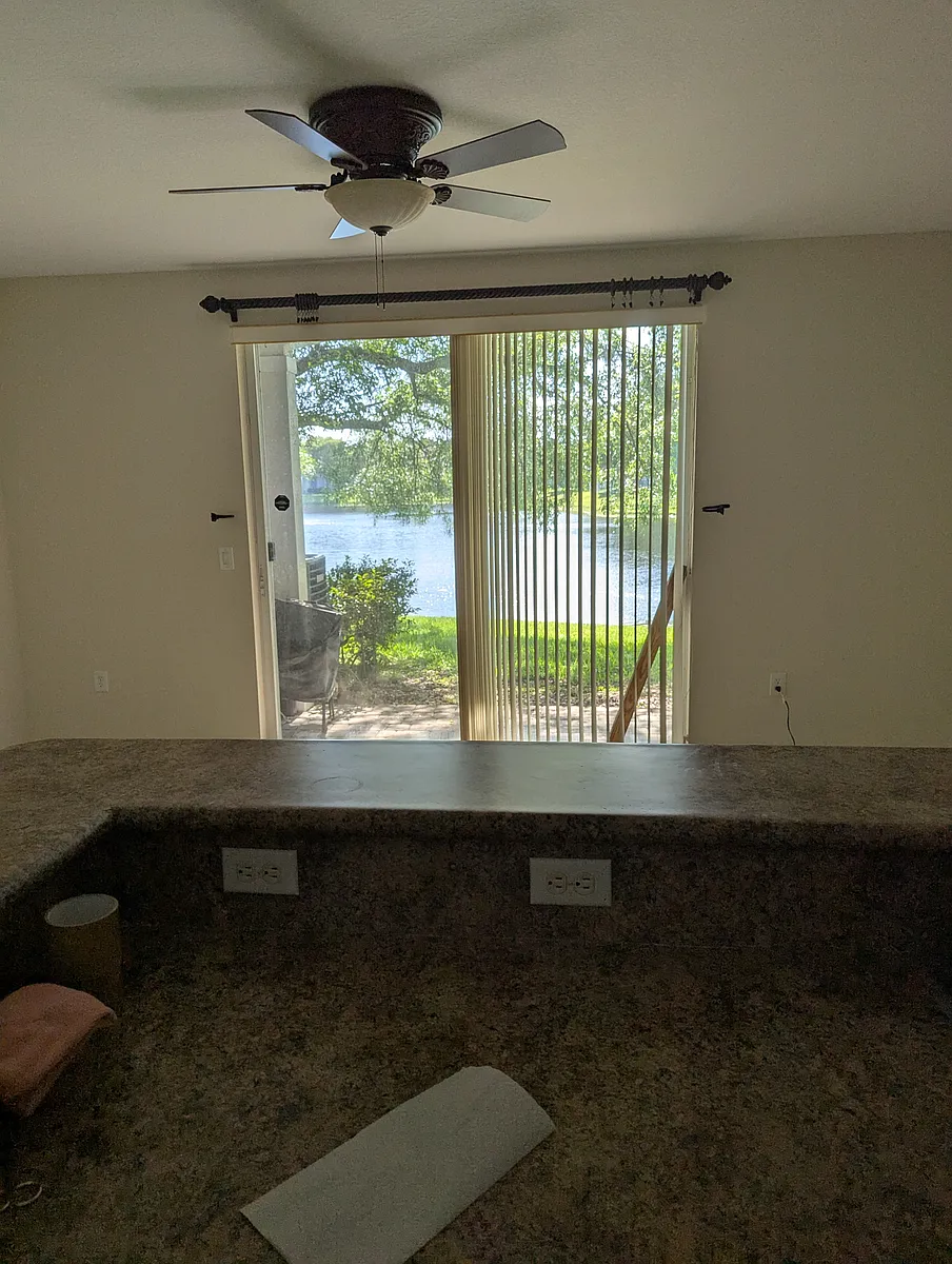 Building Photo - 2574 SW 82nd Ave #104