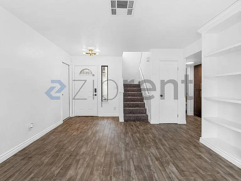 2821 Willow Wind Ct — Photo 6