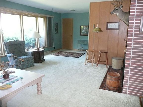 Living room/dining room