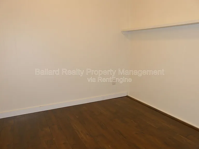 9030 Greenwood Ave N #201 — Photo 9