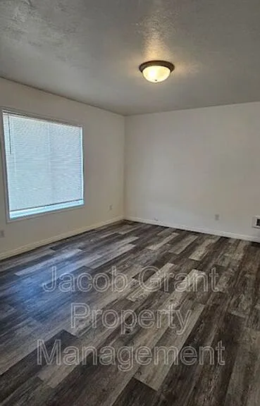 185 Stockham Blvd #4 — Photo 3