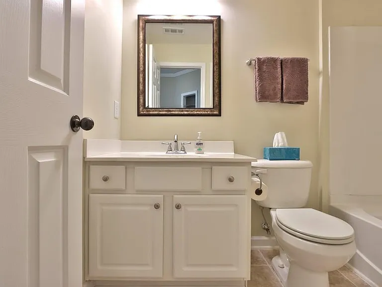 501 Grove Field Ct — Photo 9