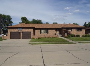 3163 37th Ave, Columbus, NE 68601