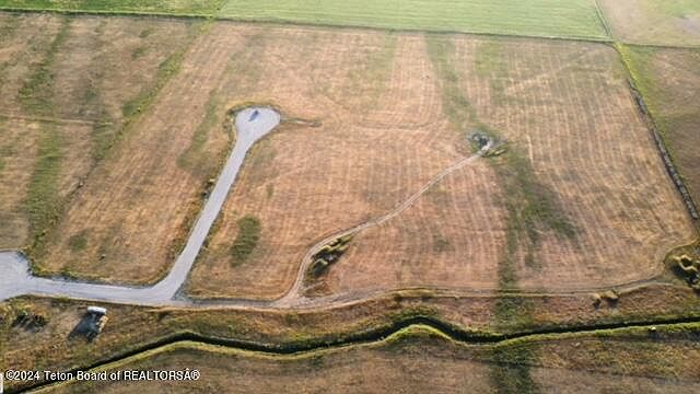1st image of Estate 5 Loulie Ln